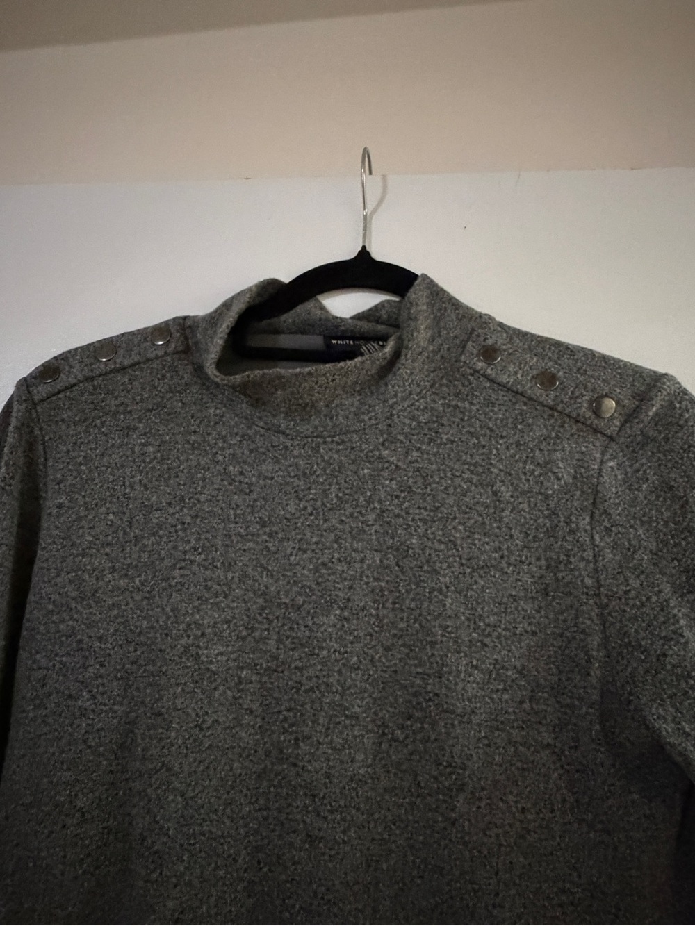 White House Black Market Men's Gray Crewneck Sweater with Button-Shoulder Detail